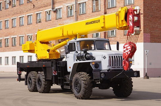 Автокран Ивановец КС-45717-1Р